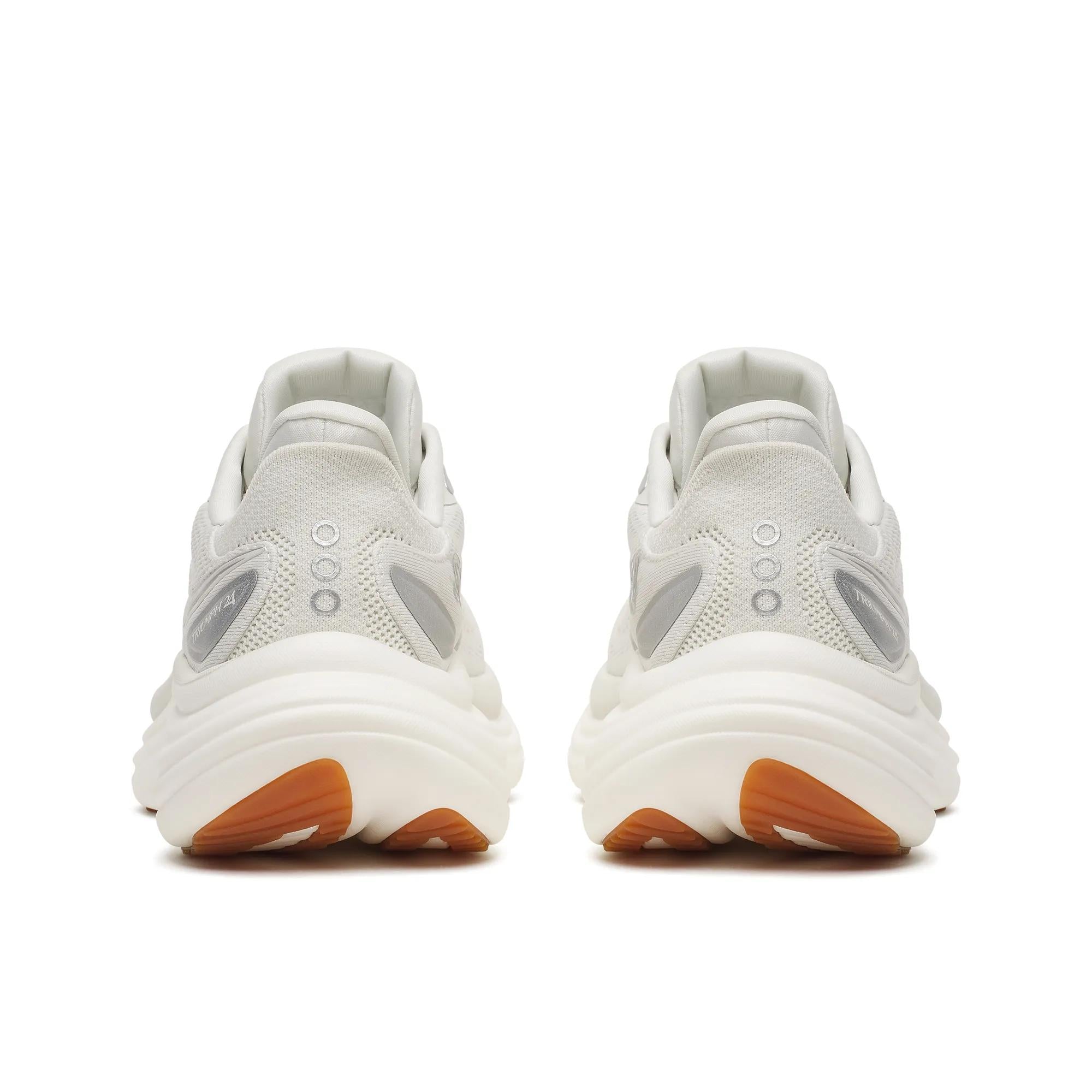 Women's Saucony Triumph 24