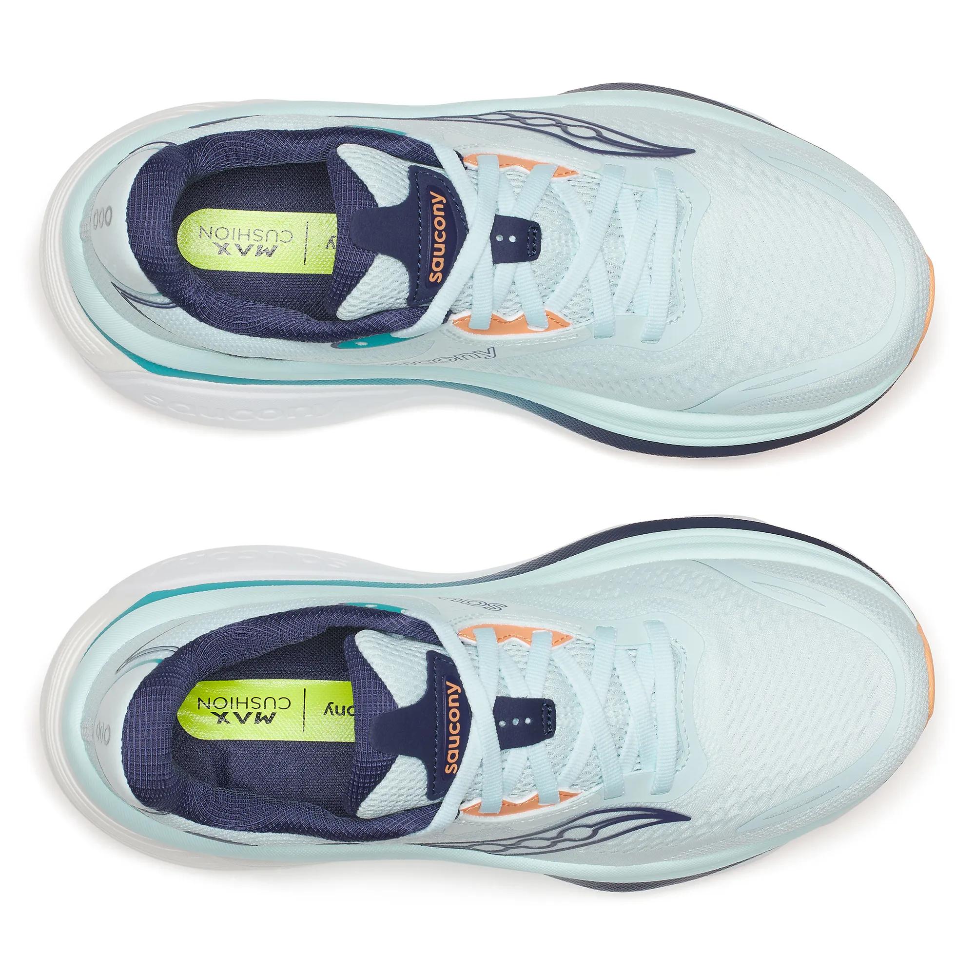 Women's Saucony Hurricane 26