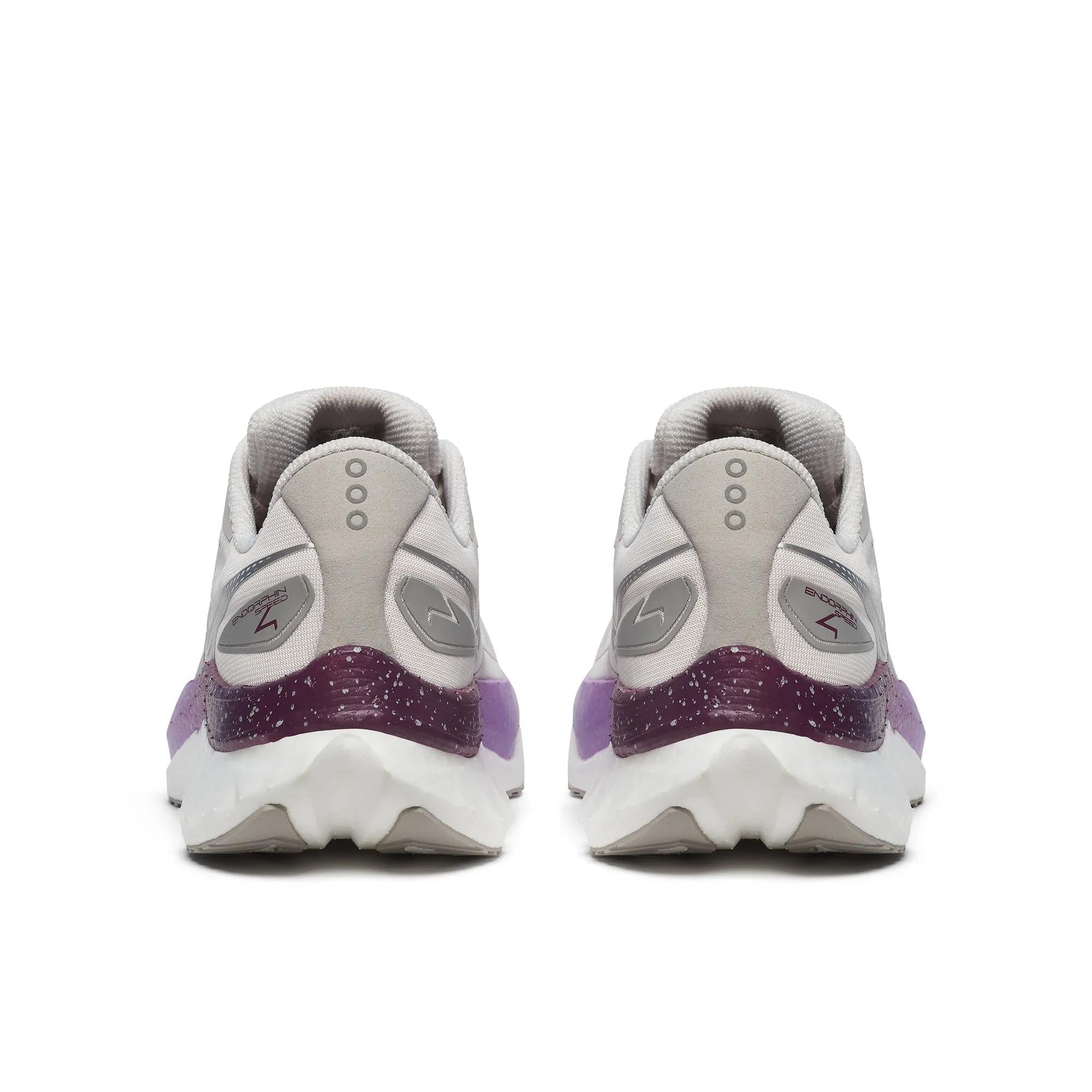 Women's Saucony Endorphin Speed 4 (Clearance)